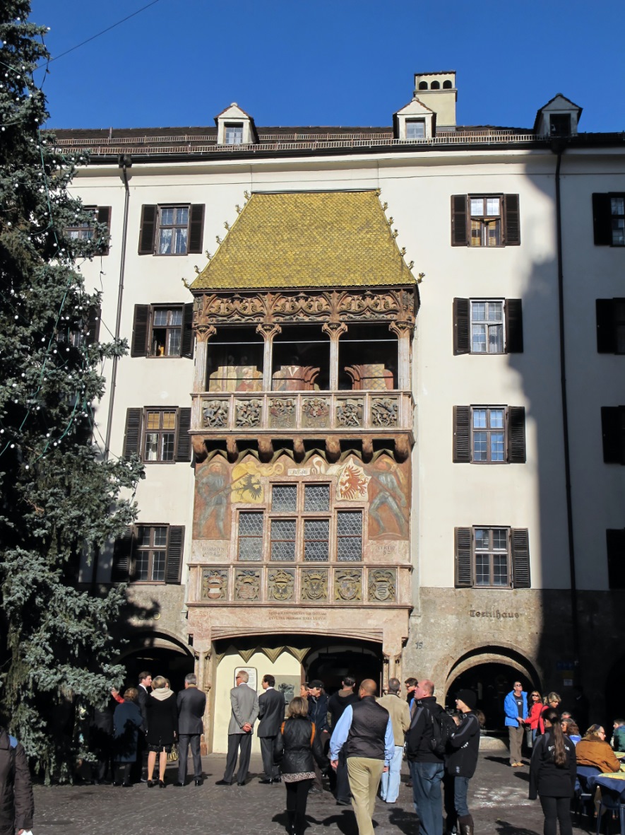 Il Tettuccio d'oro è il simbolo della città austriaca di Innsbruck